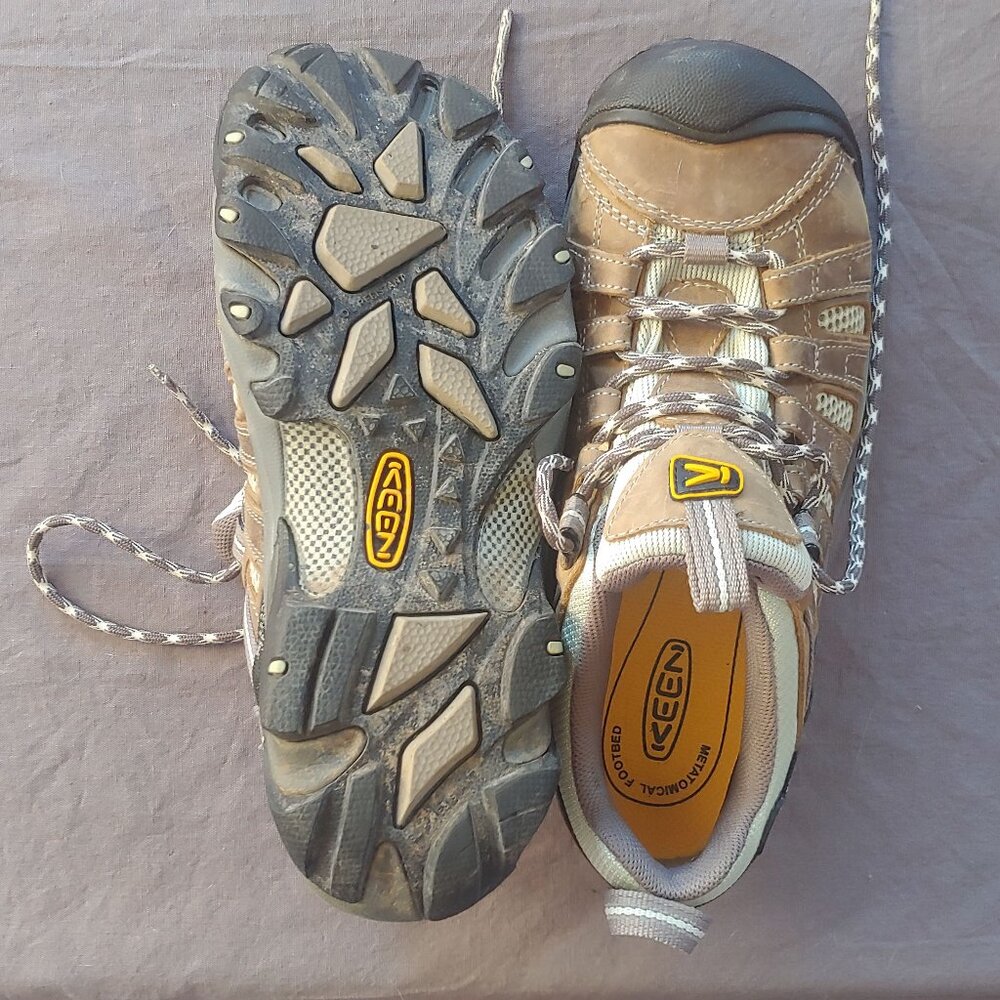 KEEN METAL SHOES